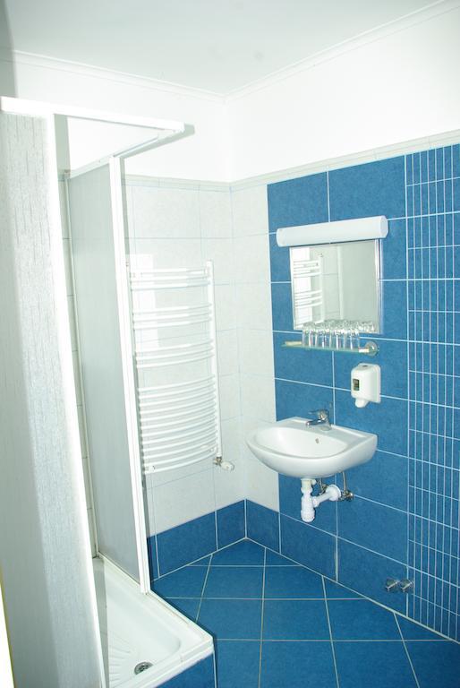 Salgo Hotel Salgótarján Kamer foto